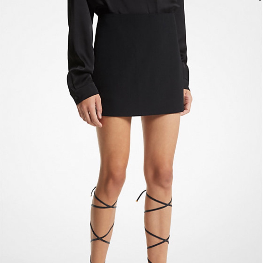 MICHAEL KORS COLLECTION
Stretch Wool Gabardine Mini Skirt